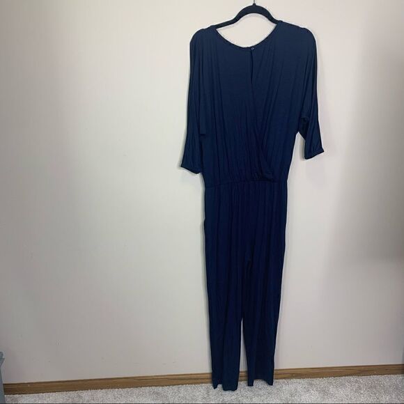 Trina Turk navy jumpsuit with sleeves size medium - Picture 4 of 8